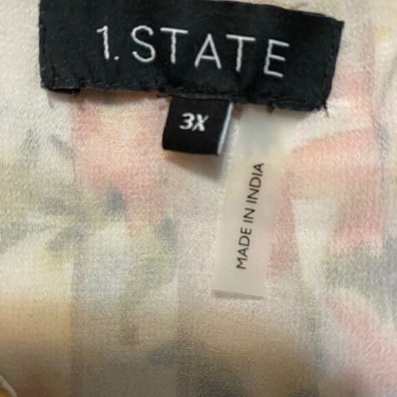 1.State Long Sleeve Day Break Watercolor V-neck Ruffle tunic, size 3X - Picture 4 of 4